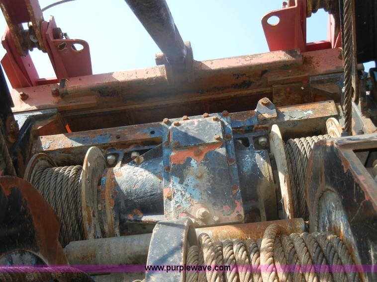 image for item D4175 Manitowoc 3000 track crane