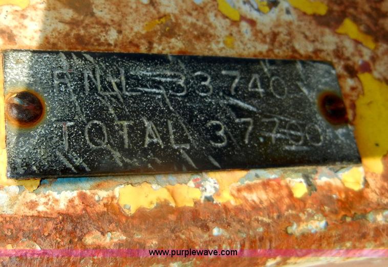 image for item D4175 Manitowoc 3000 track crane