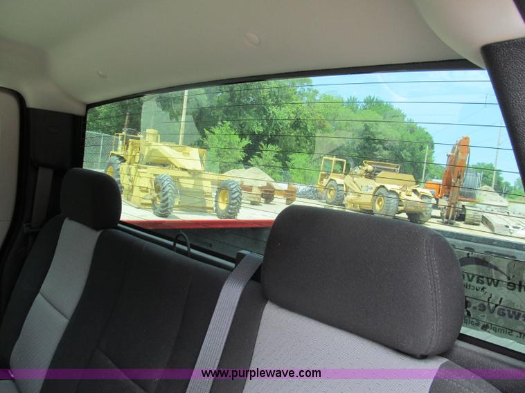 image for item D4177 2009 Chevrolet Silverado 1500 extended cab pickup truck