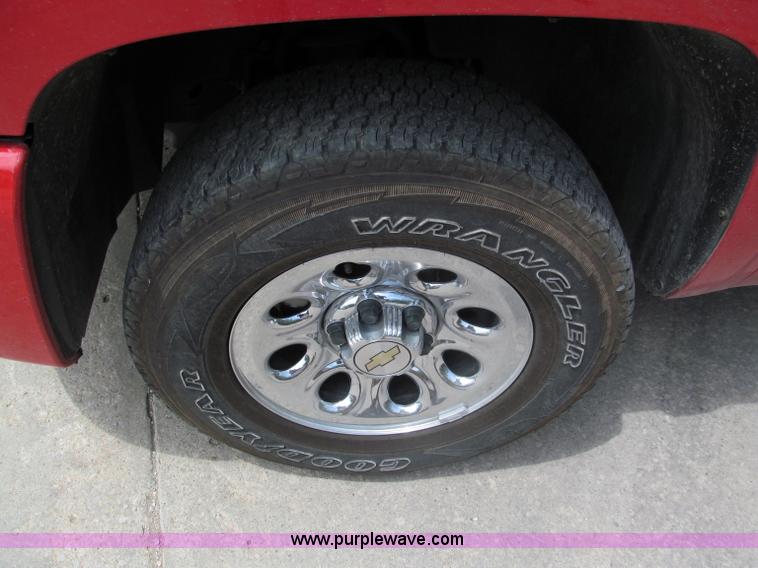 image for item D4177 2009 Chevrolet Silverado 1500 extended cab pickup truck