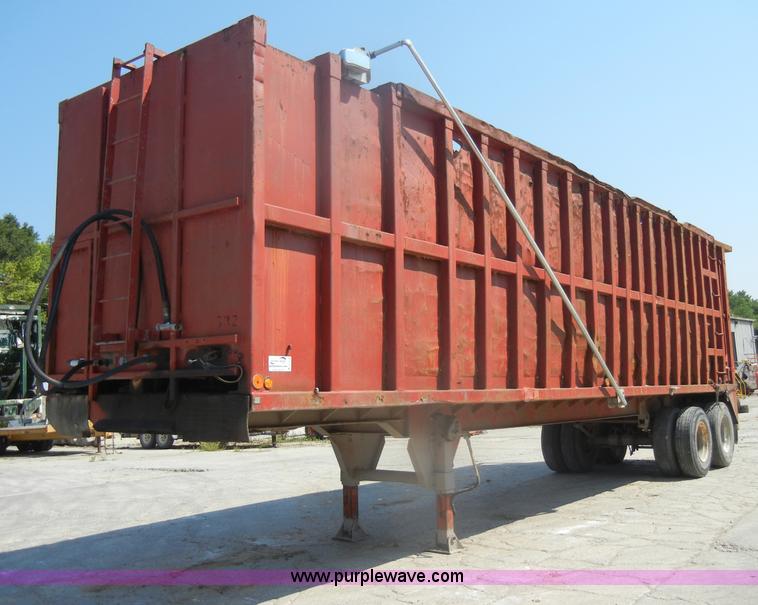 image for item D4178 1970 Strick 35' ejector trailer