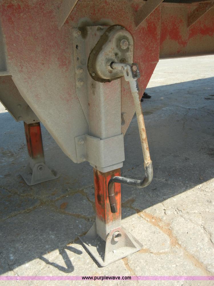 image for item D4178 1970 Strick 35' ejector trailer