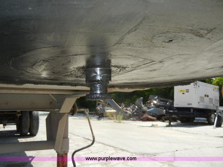 image for item D4178 1970 Strick 35' ejector trailer