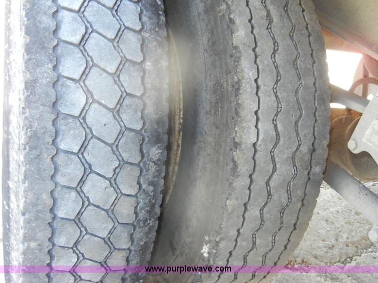 image for item D4178 1970 Strick 35' ejector trailer