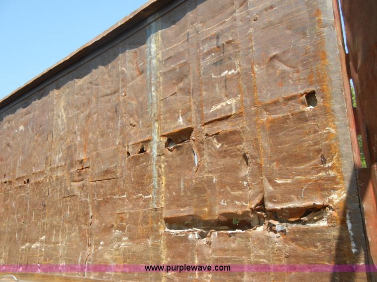 image for item D4178 1970 Strick 35' ejector trailer