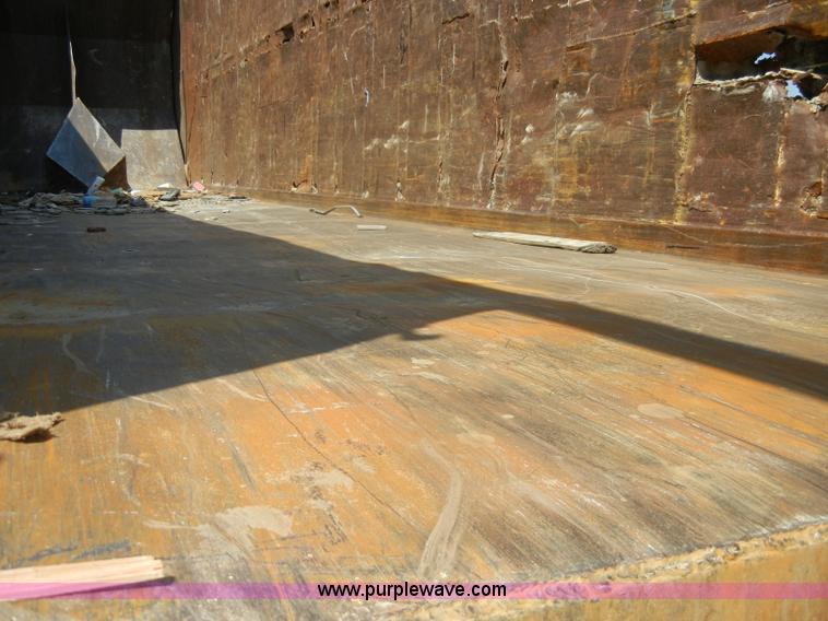 image for item D4178 1970 Strick 35' ejector trailer