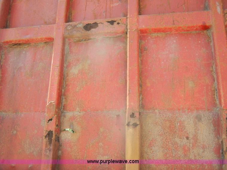 image for item D4178 1970 Strick 35' ejector trailer