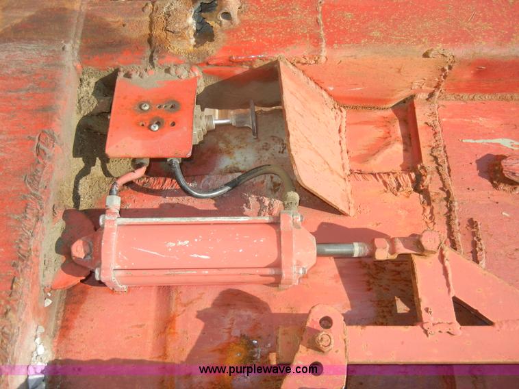 image for item D4178 1970 Strick 35' ejector trailer