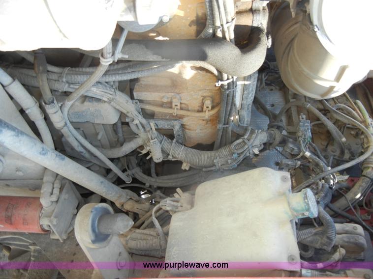 image for item D4179 2000 Kenworth T800 semi truck