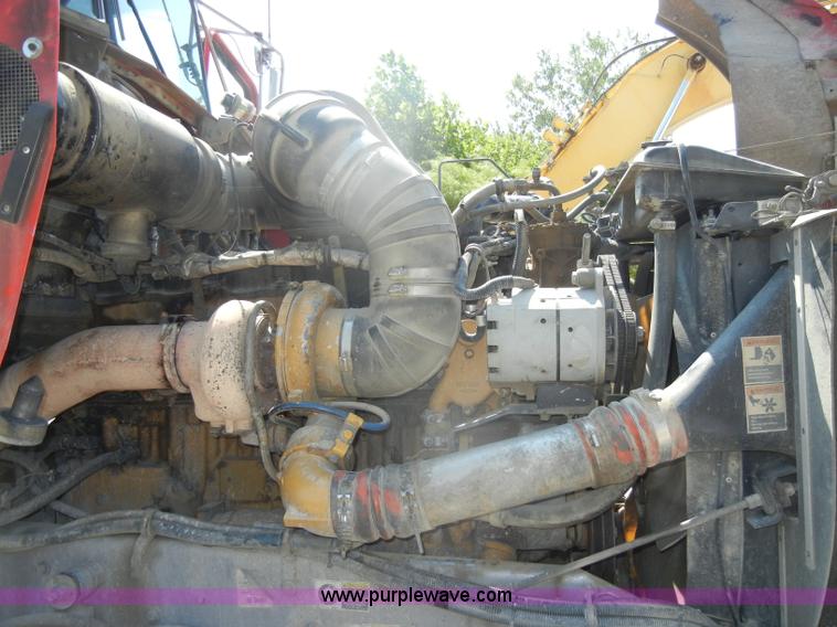 image for item D4179 2000 Kenworth T800 semi truck