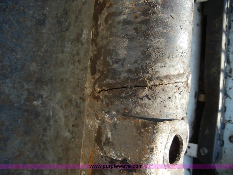 image for item D4180 2002 Bobcat S250 skid steer