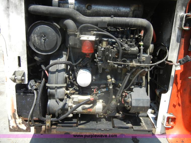 image for item D4180 2002 Bobcat S250 skid steer