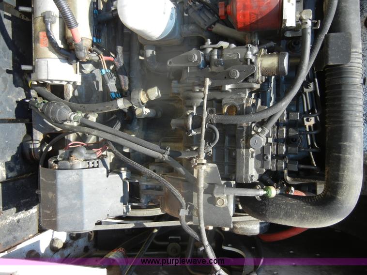 image for item D4180 2002 Bobcat S250 skid steer