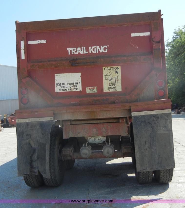 image for item D4181 2000 Trail King 26' barrel end dump trailer