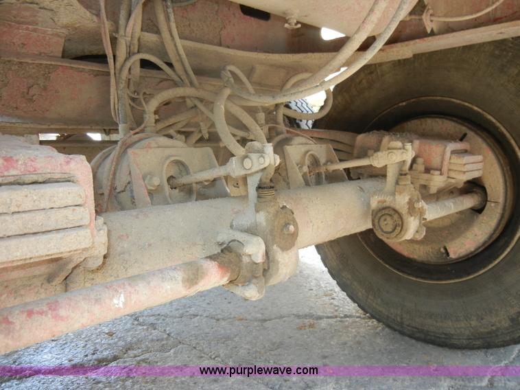 image for item D4181 2000 Trail King 26' barrel end dump trailer