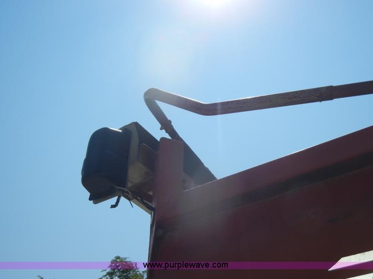 image for item D4181 2000 Trail King 26' barrel end dump trailer