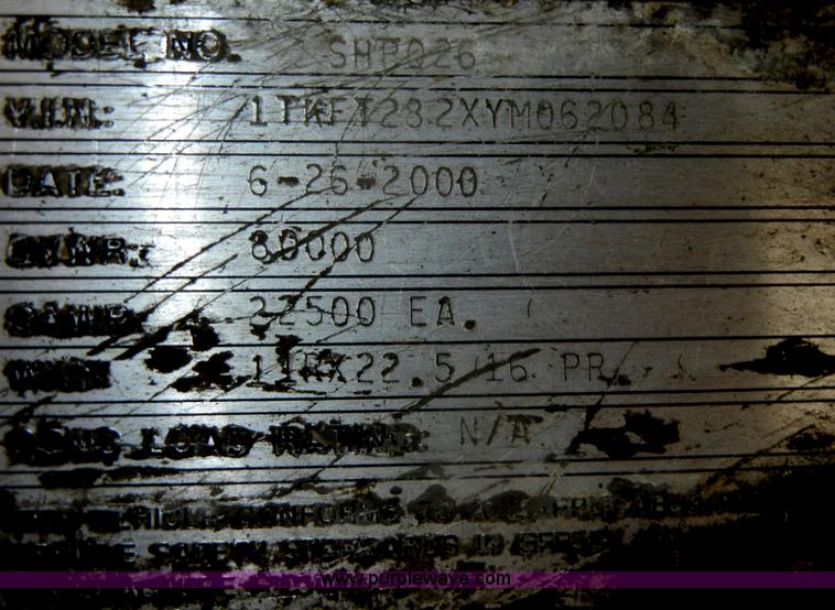 image for item D4181 2000 Trail King 26' barrel end dump trailer