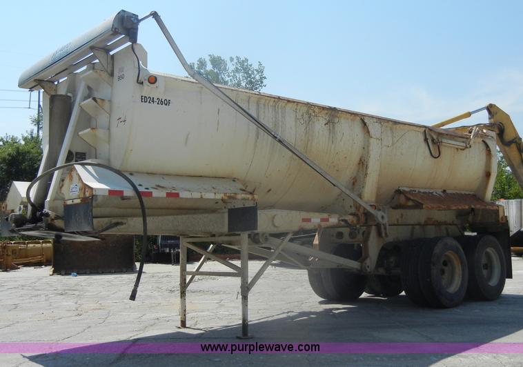 image for item D4182 2004 Ranch Ranco 24' barrel end dump trailer