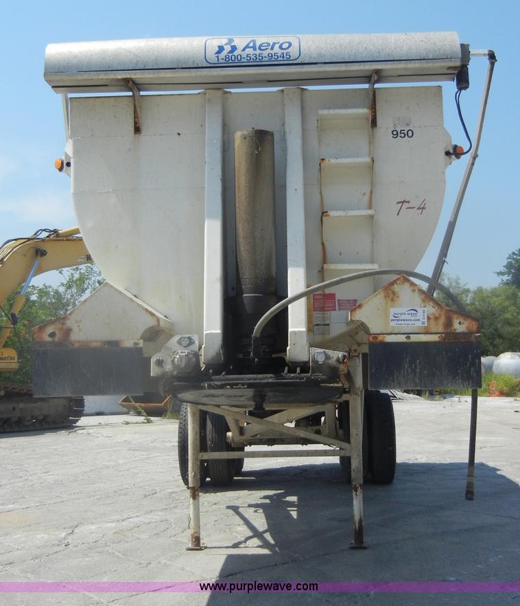 image for item D4182 2004 Ranch Ranco 24' barrel end dump trailer