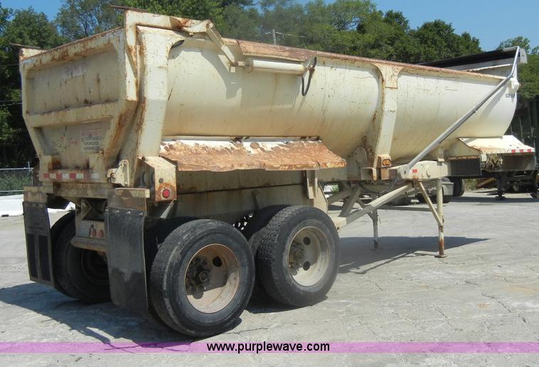 image for item D4182 2004 Ranch Ranco 24' barrel end dump trailer