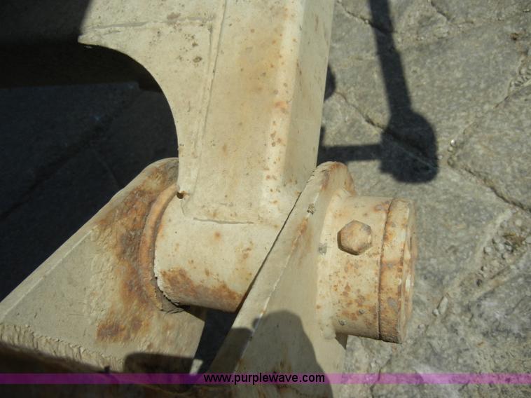 image for item D4182 2004 Ranch Ranco 24' barrel end dump trailer