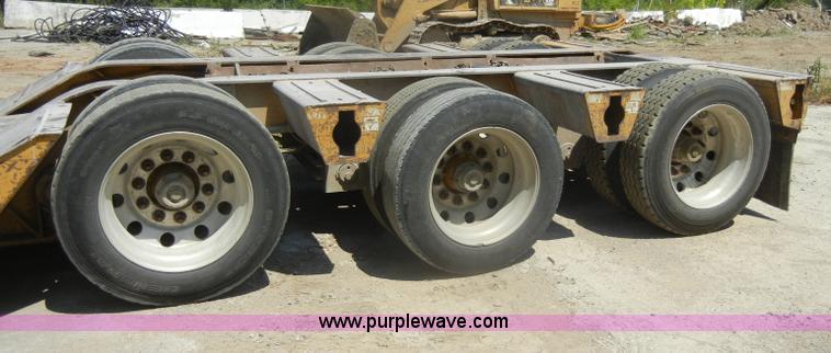 image for item D4183 2000 Load King 53' triple axle detach lowboy trailer