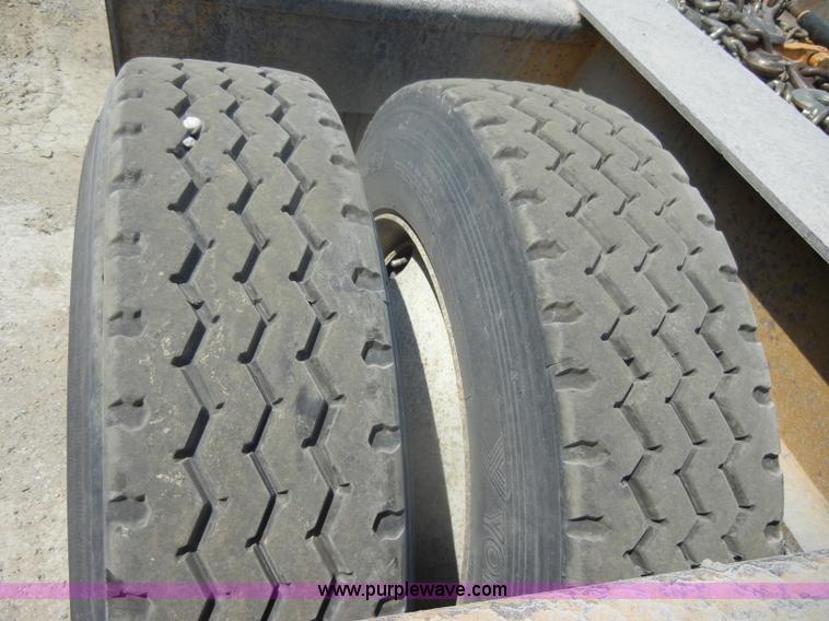 image for item D4183 2000 Load King 53' triple axle detach lowboy trailer