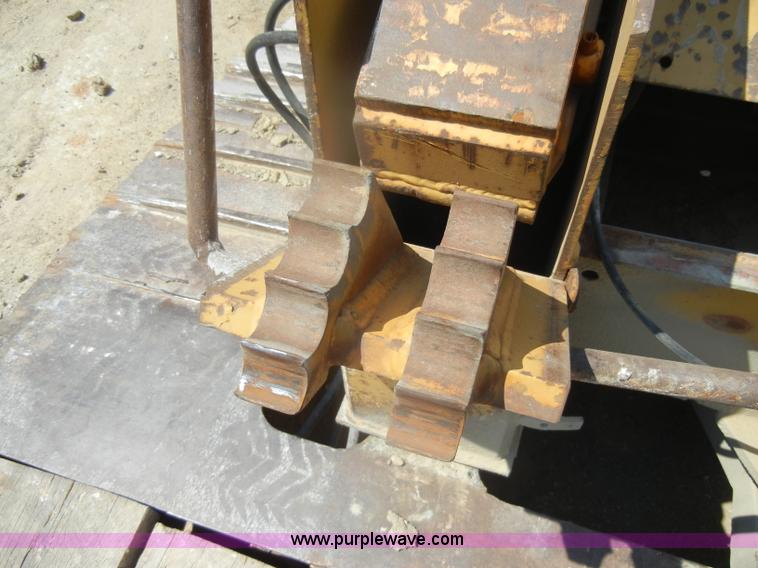 image for item D4183 2000 Load King 53' triple axle detach lowboy trailer