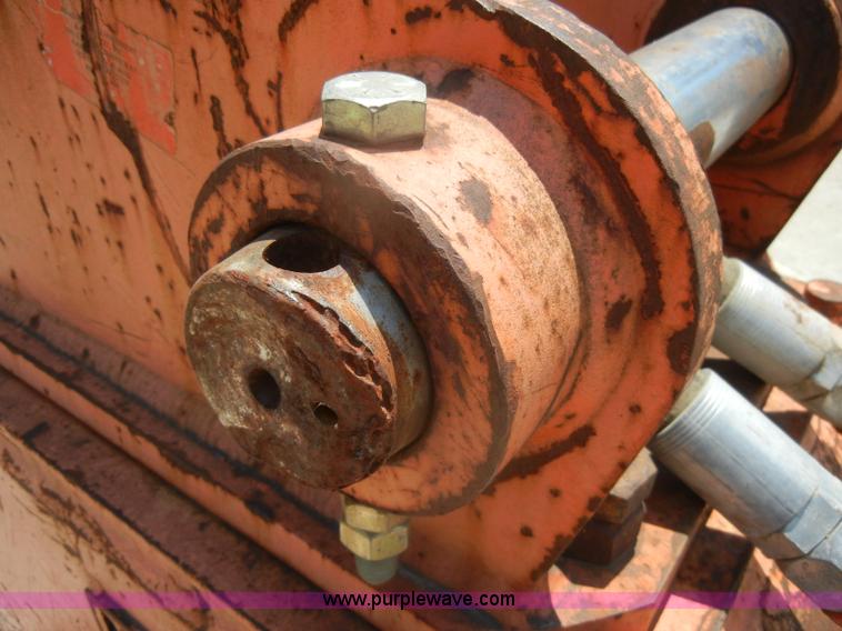 image for item D4184 NPK C8C hydraulic excavator ground compactor