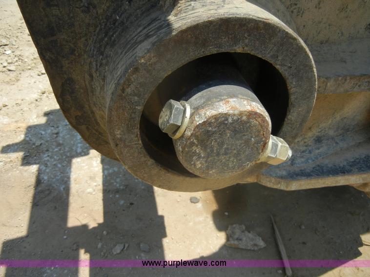 image for item D4189 Teledyne TB2080X hydraulic excavator breaker