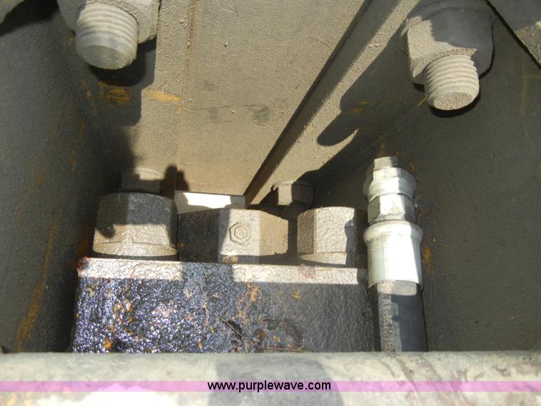 image for item D4189 Teledyne TB2080X hydraulic excavator breaker