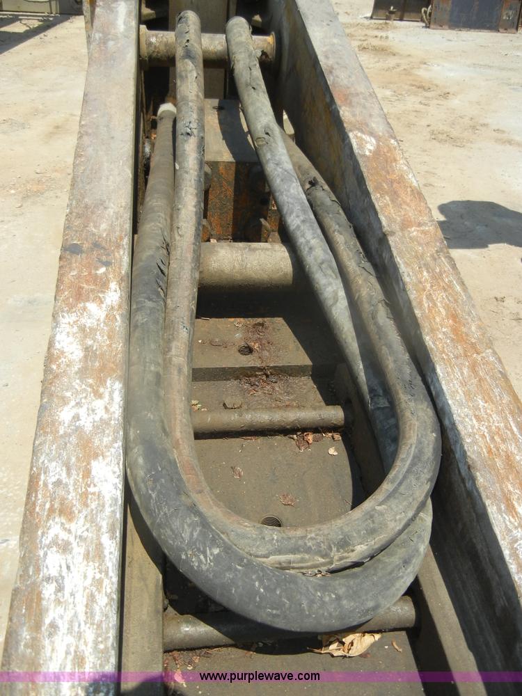 image for item D4189 Teledyne TB2080X hydraulic excavator breaker