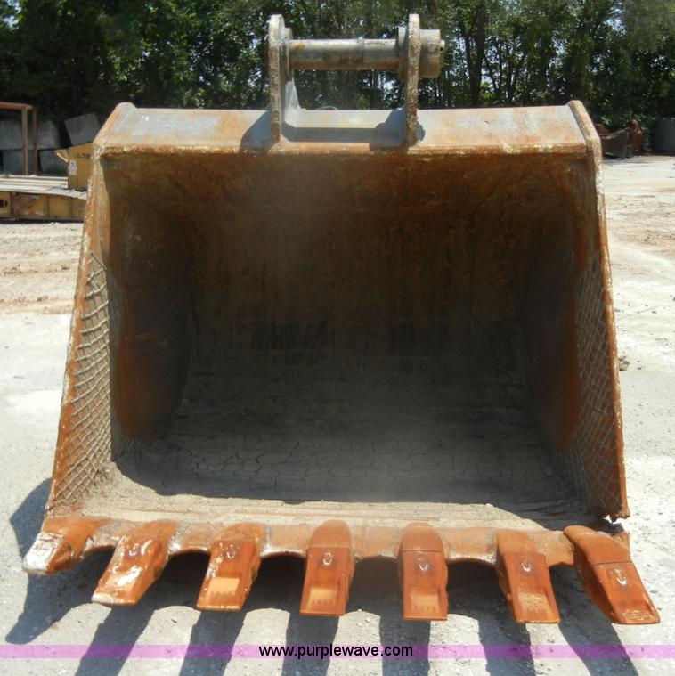 image for item D4190 Hensley 70" excavator bucket