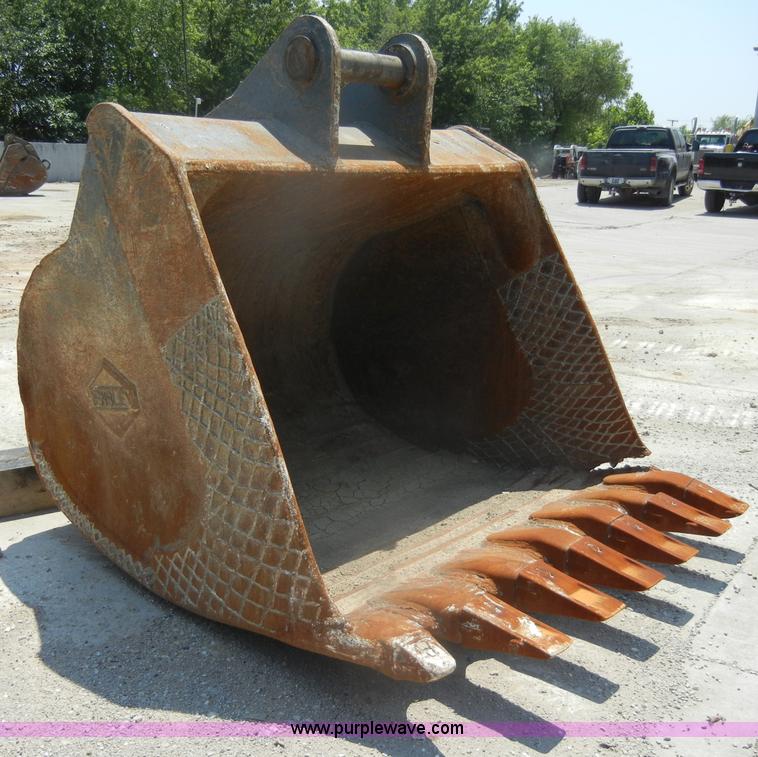 image for item D4190 Hensley 70" excavator bucket