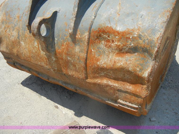 image for item D4190 Hensley 70" excavator bucket