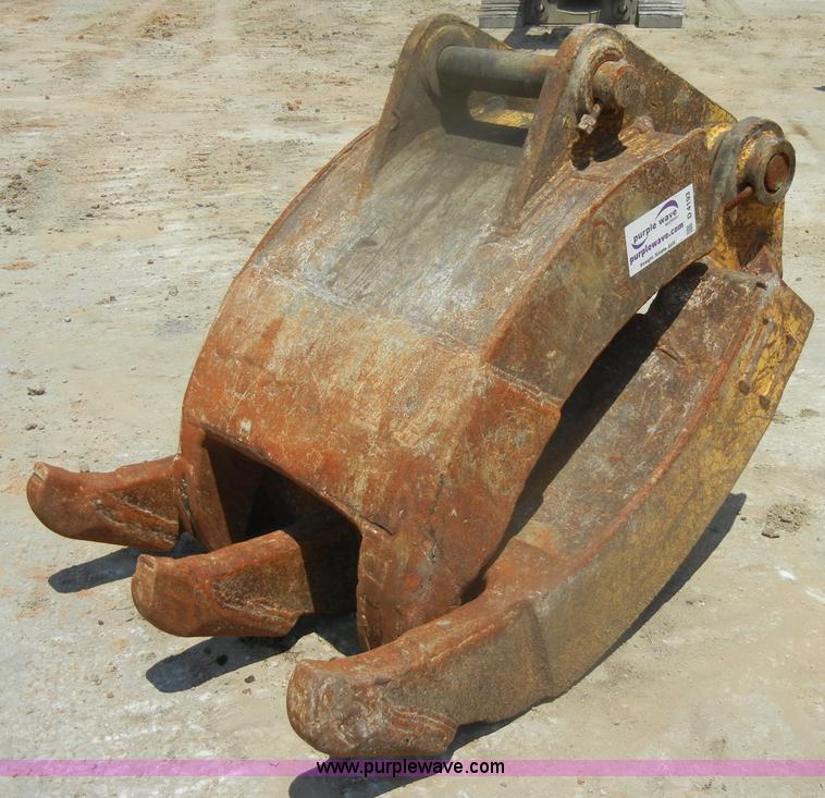 image for item D4193 Excavator grapple