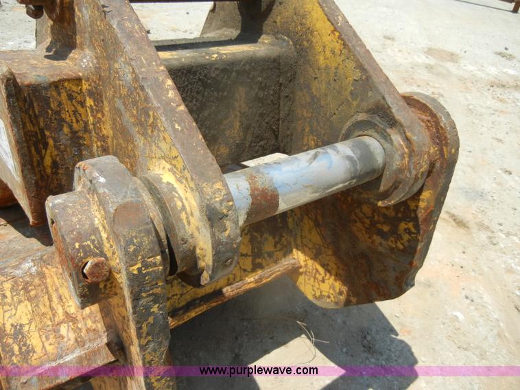 image for item D4193 Excavator grapple