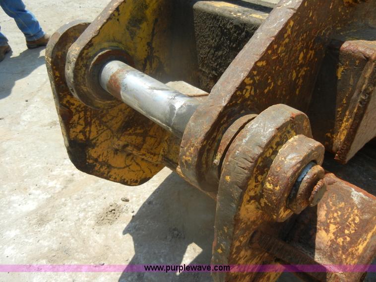 image for item D4193 Excavator grapple