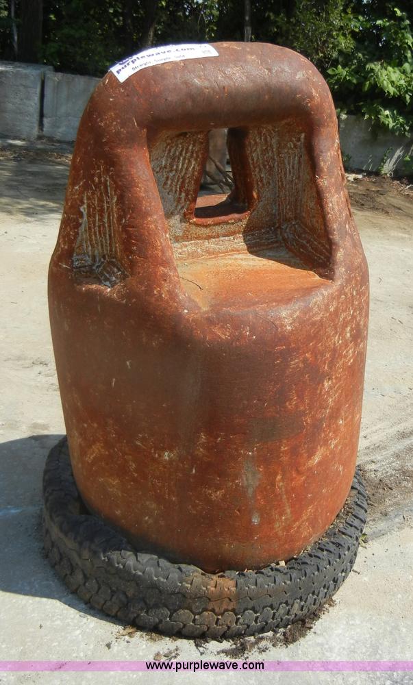 image for item D4199 Approximately 5,500 lb wrecking ball