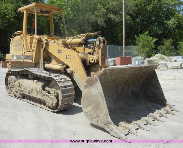 image for item D4205 1993 Caterpillar 963 track loader