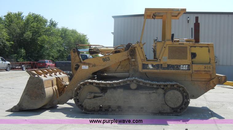 image for item D4205 1993 Caterpillar 963 track loader