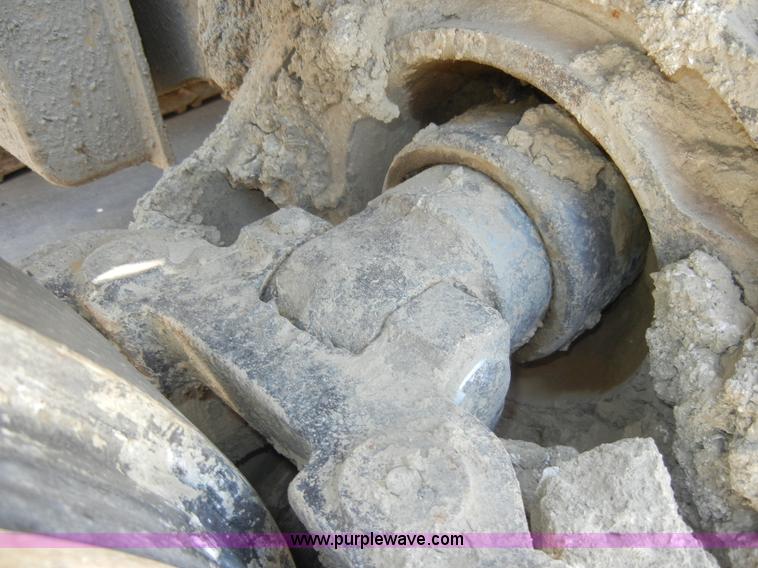 image for item D4205 1993 Caterpillar 963 track loader