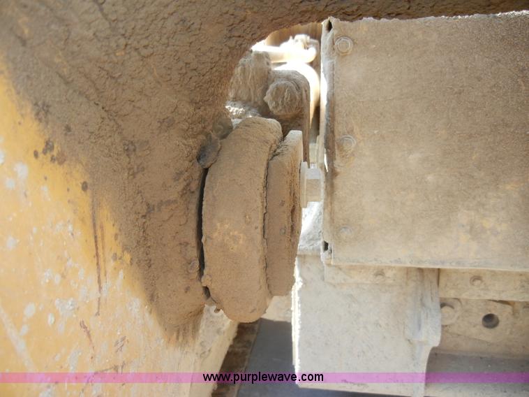 image for item D4205 1993 Caterpillar 963 track loader