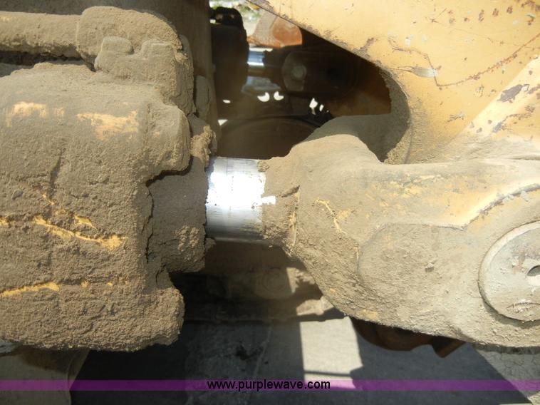 image for item D4205 1993 Caterpillar 963 track loader