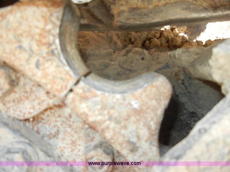 image for item D4205 1993 Caterpillar 963 track loader