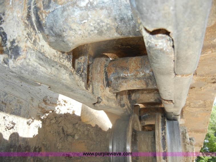 image for item D4205 1993 Caterpillar 963 track loader