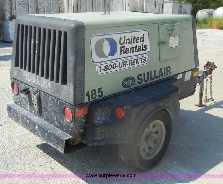 image for item D4206 Sullair 185 towable air compressor