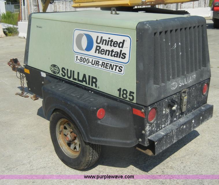 image for item D4206 Sullair 185 towable air compressor