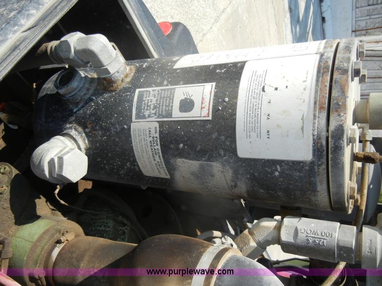 image for item D4206 Sullair 185 towable air compressor