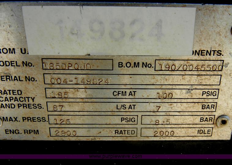 image for item D4206 Sullair 185 towable air compressor